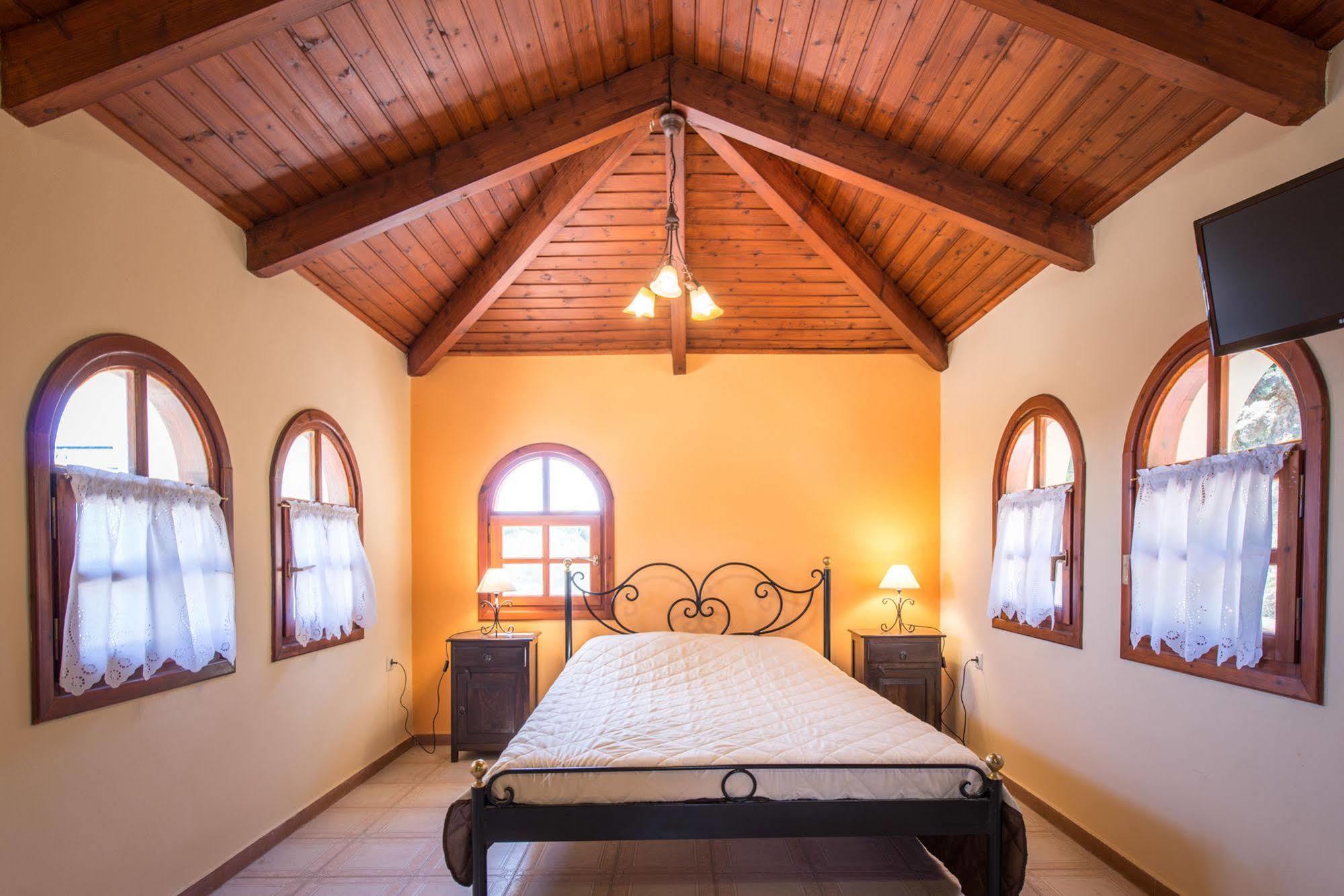 Villa Eora Keri Екстер'єр фото
